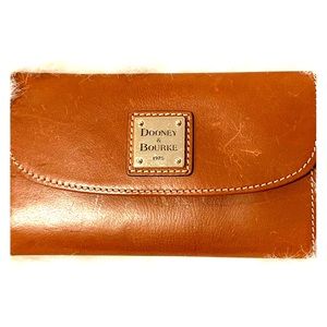 Vintage Dooney & Bourke Leather Wallet